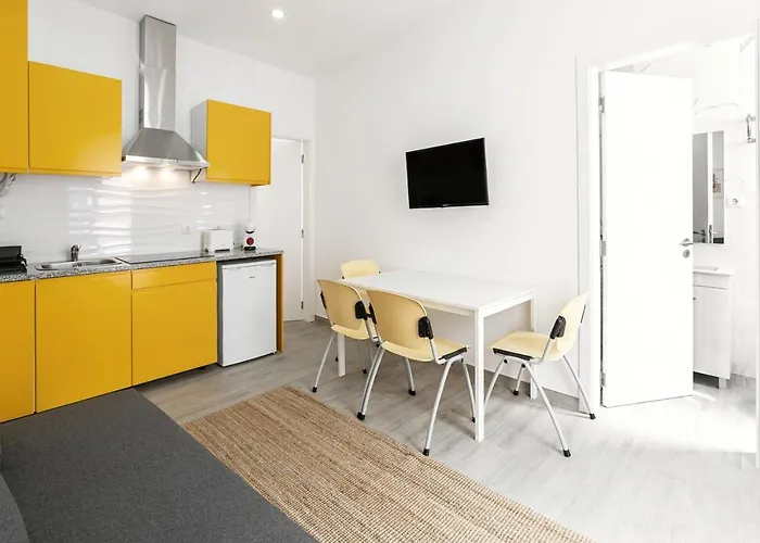 Refugio Da נאזרה